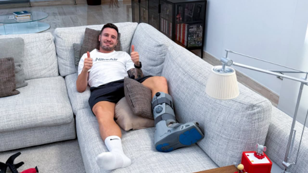 Saúl avança na recuperação após cirurgia e projeta retorno ao Flamengo em 2026