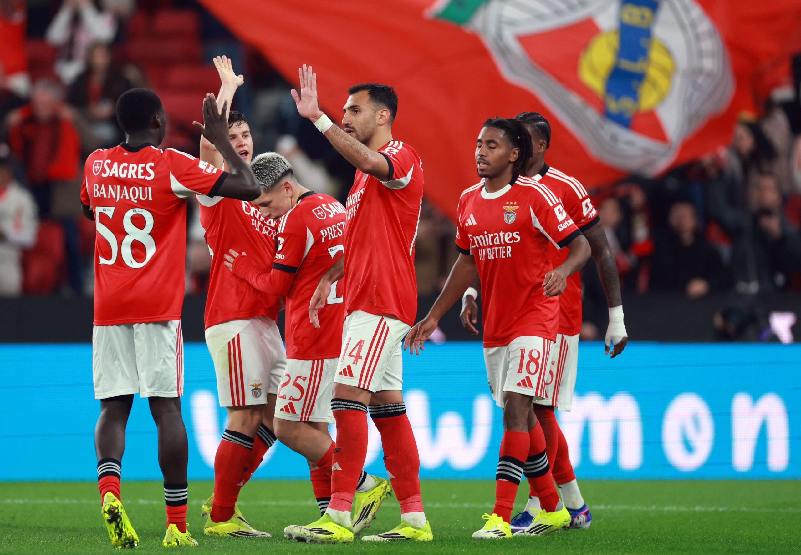 Benfica fecha contrato bilionário com NOS para transmissão das próximas duas temporadas