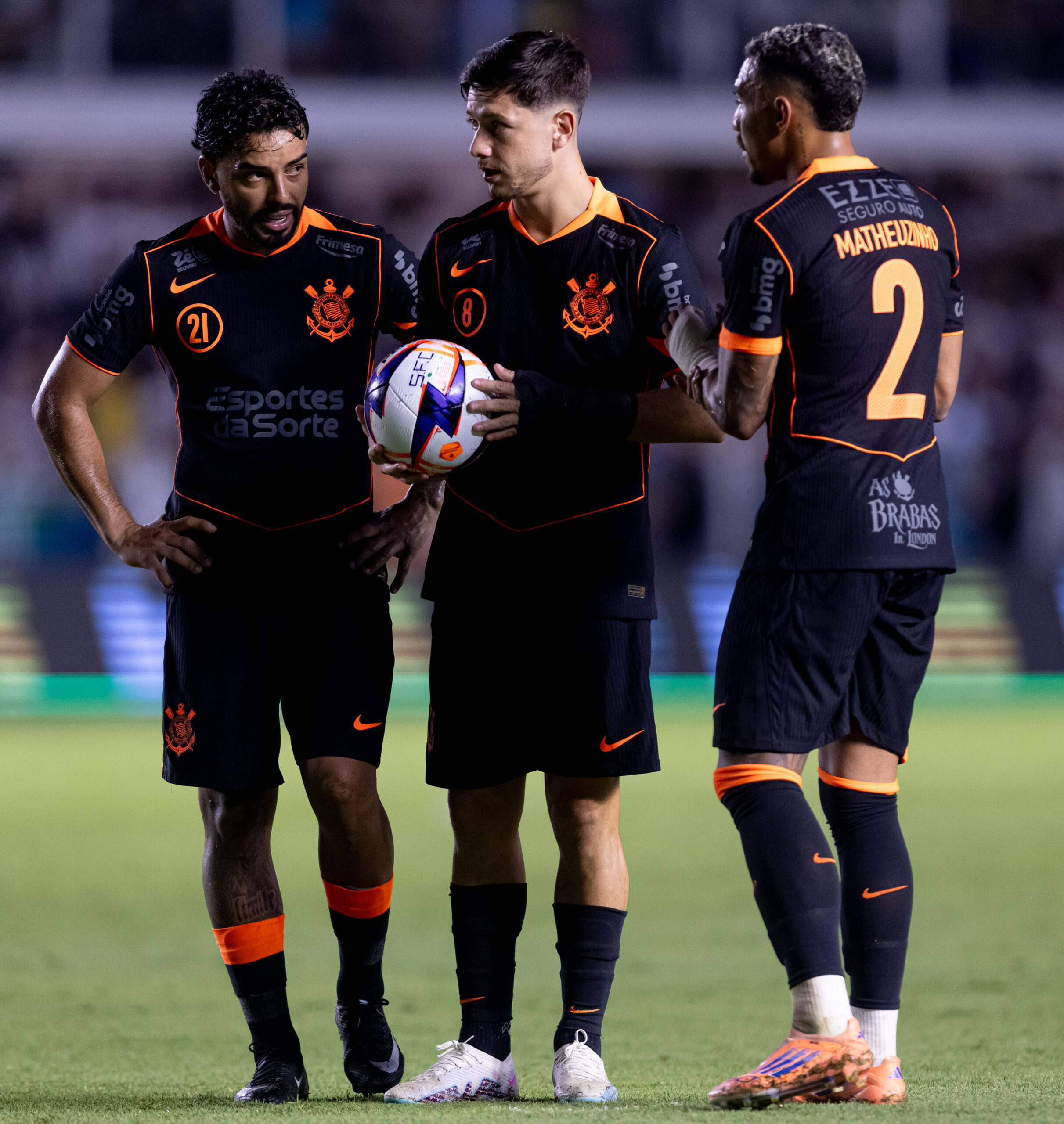 Corinthians busca recuperação contra Velo Clube em jogo decisivo pelo Paulistão