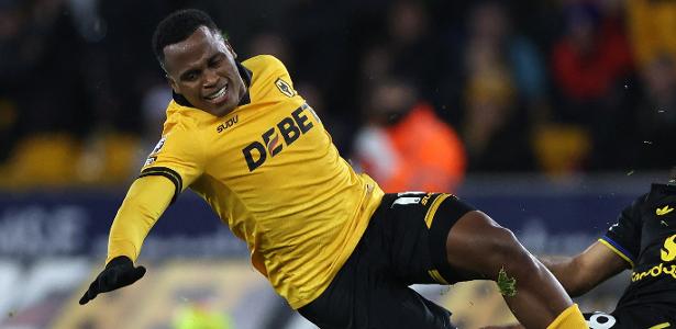 John Arias brilha e garante primeira vitória do Wolverhampton após 20 rodadas na Premier League – imagem do artigo