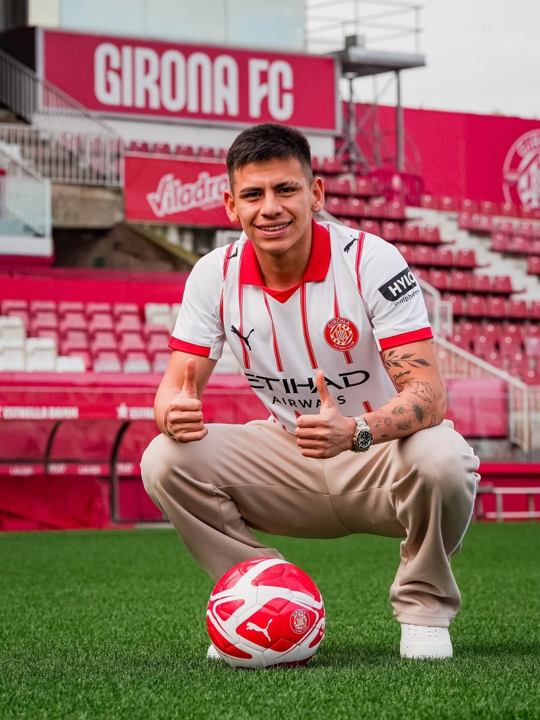 Claudio Echeverri troca Alemanha pela Espanha em busca de mais espaço na La Liga