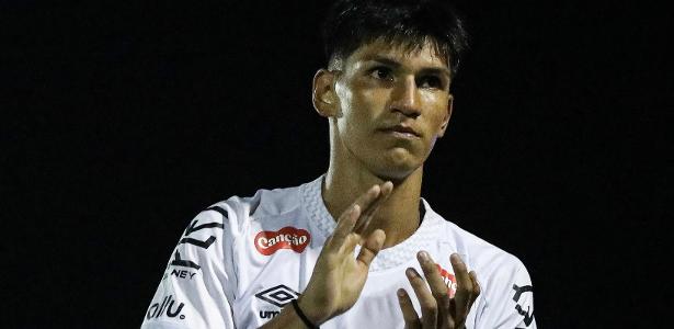 Santos enfrenta São Carlense em duelo decisivo na Copa São Paulo