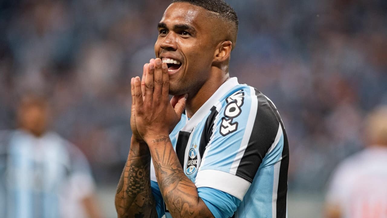 Douglas Costa fecha com Chievo Verona e mira futuro nos Emirados Árabes – imagem do artigo