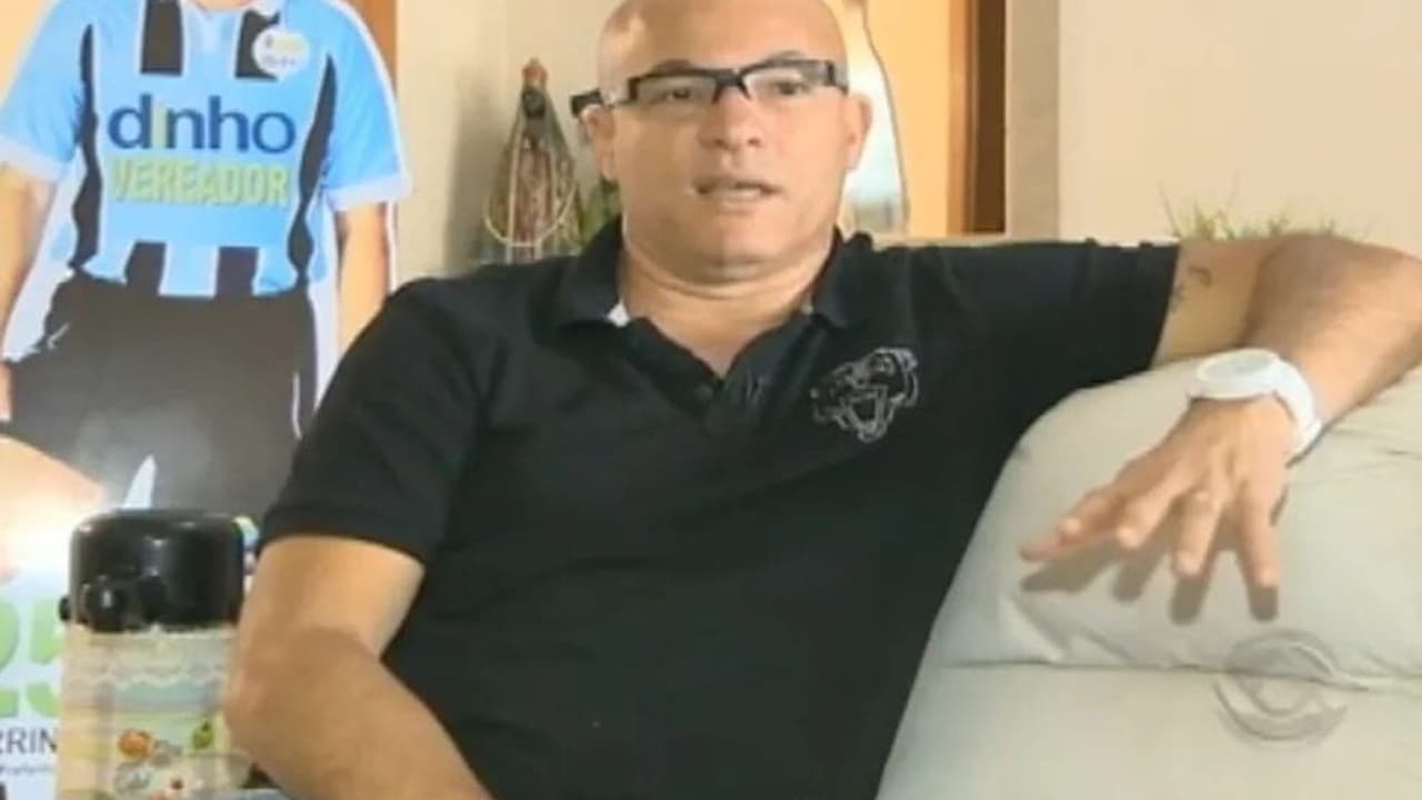 Dinho: a trajetória do volante que marcou o futebol brasileiro dos anos 90 – imagem do artigo