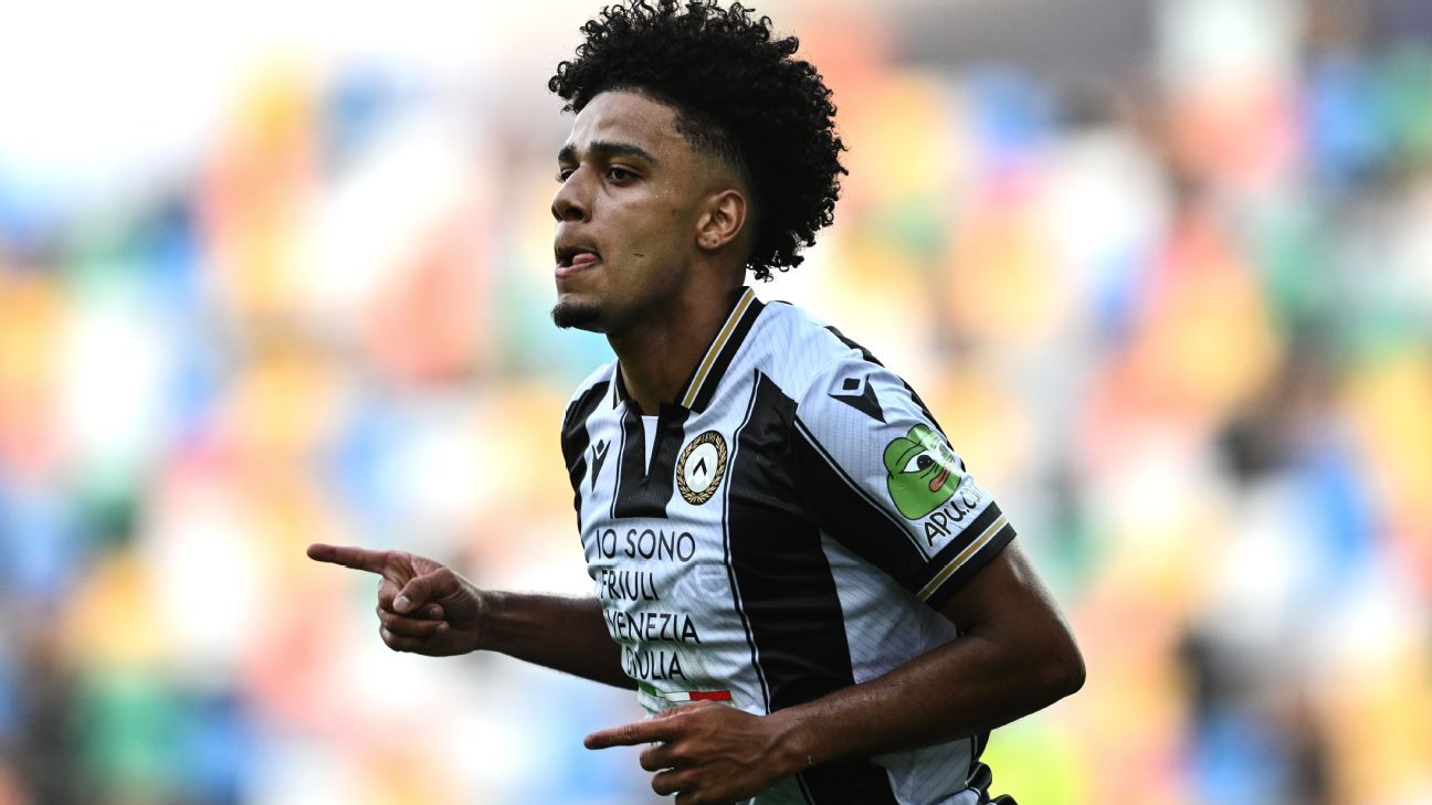 Brenner está perto de fechar com o Vasco e deve chegar ao Rio até sábado