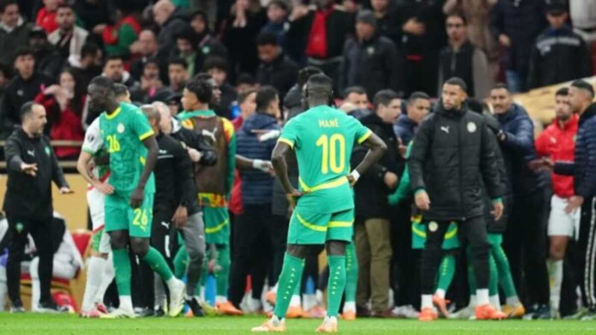 Fifa pune duramente Marrocos e Senegal após confusão na final da Copa Africana
