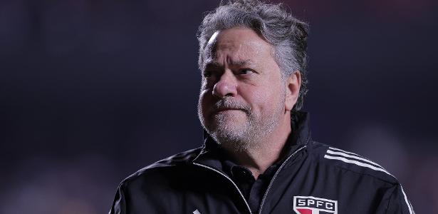 São Paulo adia votação sobre impeachment de Julio Casares e tensão cresce no clube – imagem do artigo