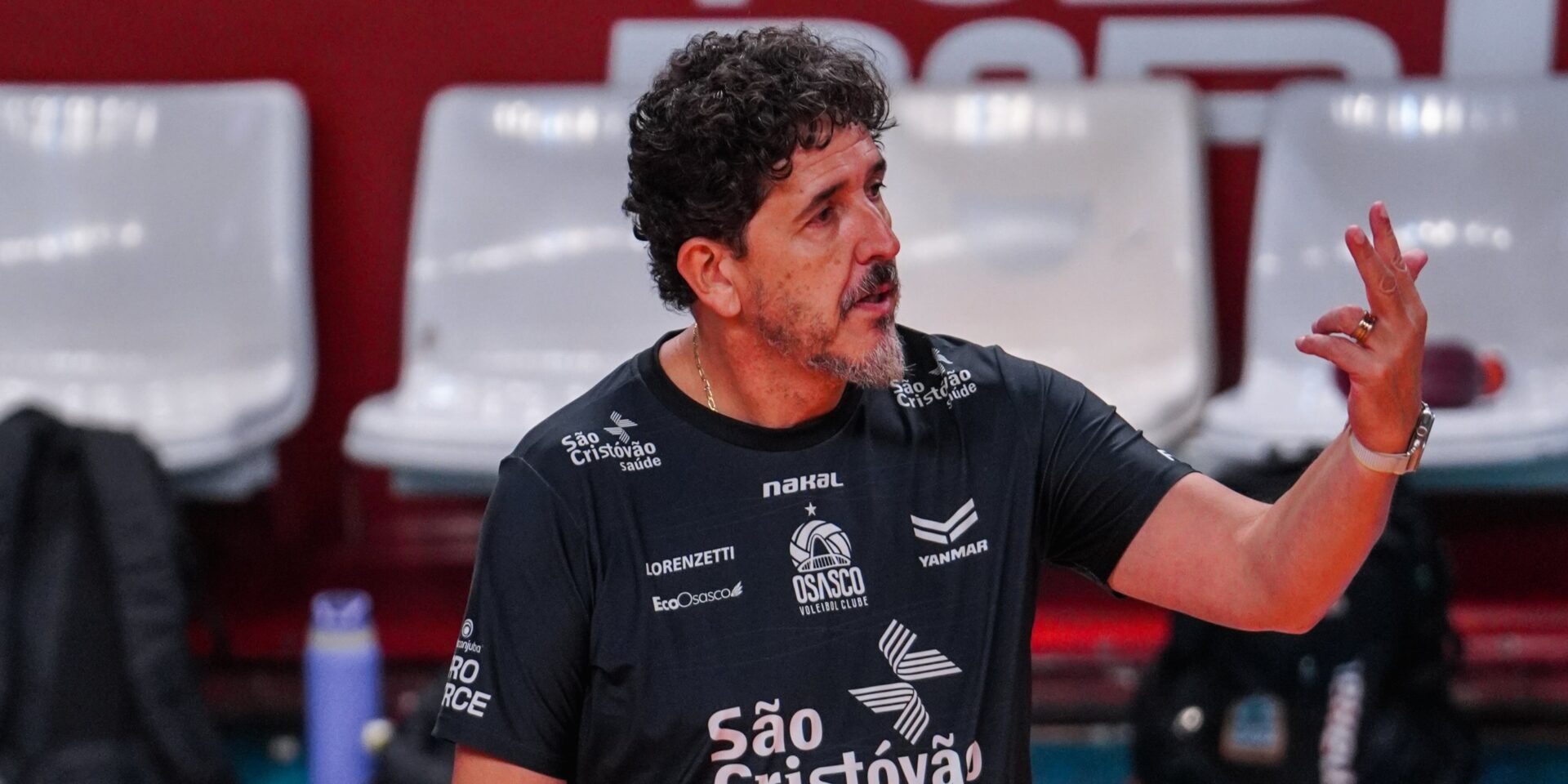 Osasco São Cristóvão Saúde enfrenta Fluminense em duelo decisivo pela Copa Brasil de Vôlei