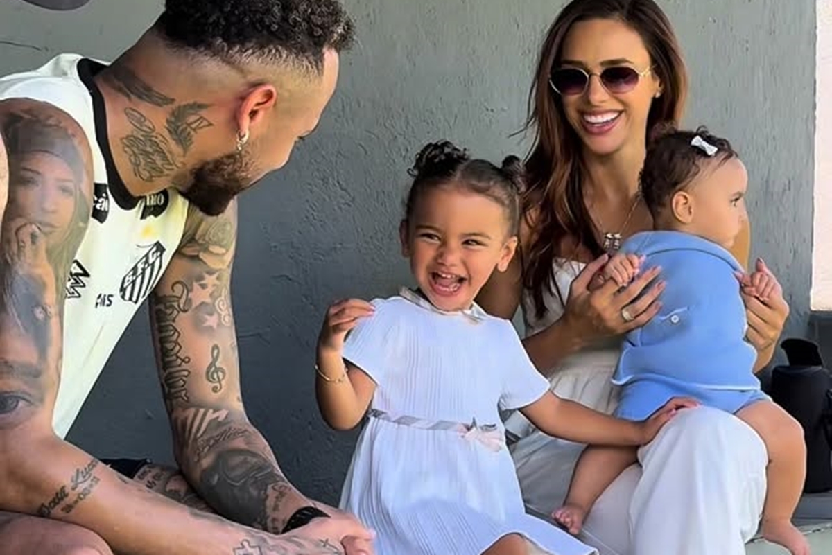 Neymar encanta fãs ao mostrar momento divertido com a filha durante treino do Santos – imagem do artigo