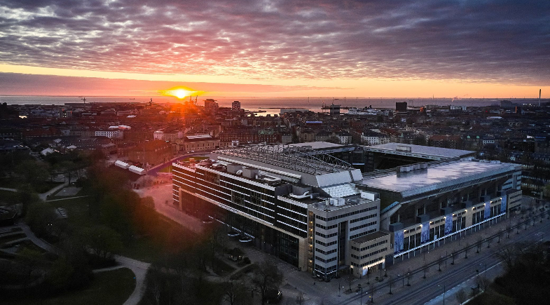 Duelo decisivo na Champions: Copenhagen e Napoli brigam por vaga inédita – imagem do artigo