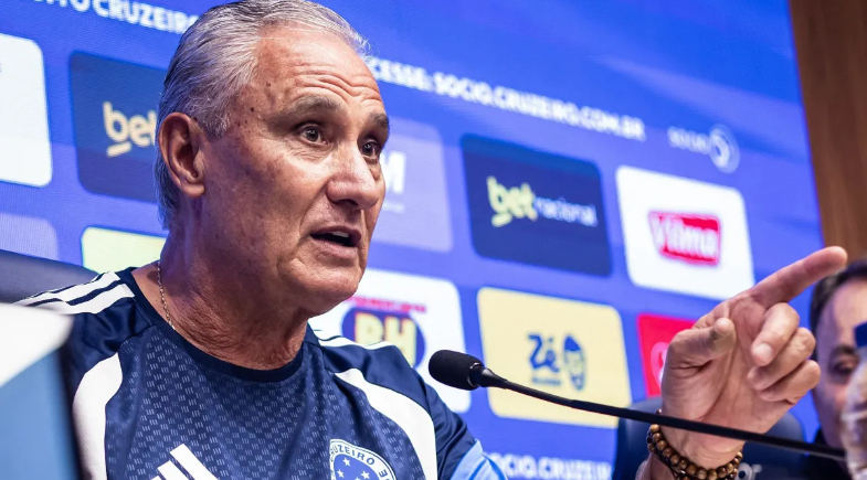 Tite volta ao comando do Cruzeiro e fala sobre recuperação após pausa no futebol