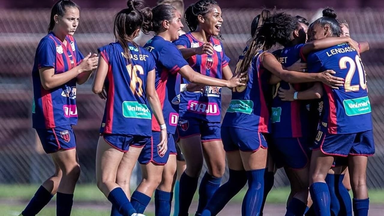 Toledo e Soxxer fecham parceria para revolucionar o futebol feminino no Paraná