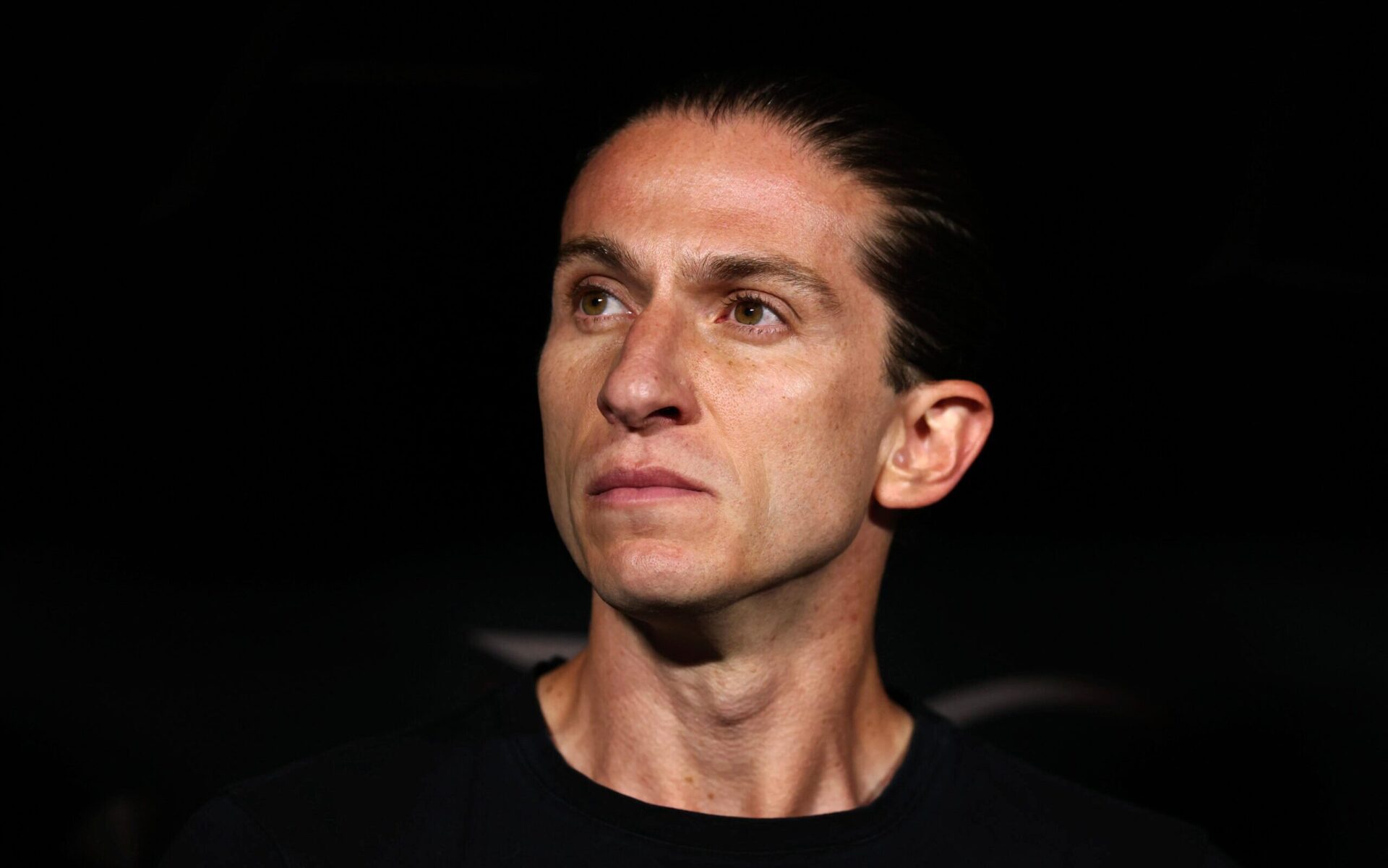 Flamengo sofre derrota para Fluminense no clássico do Carioca e torcida reage contra Filipe Luís – imagem do artigo