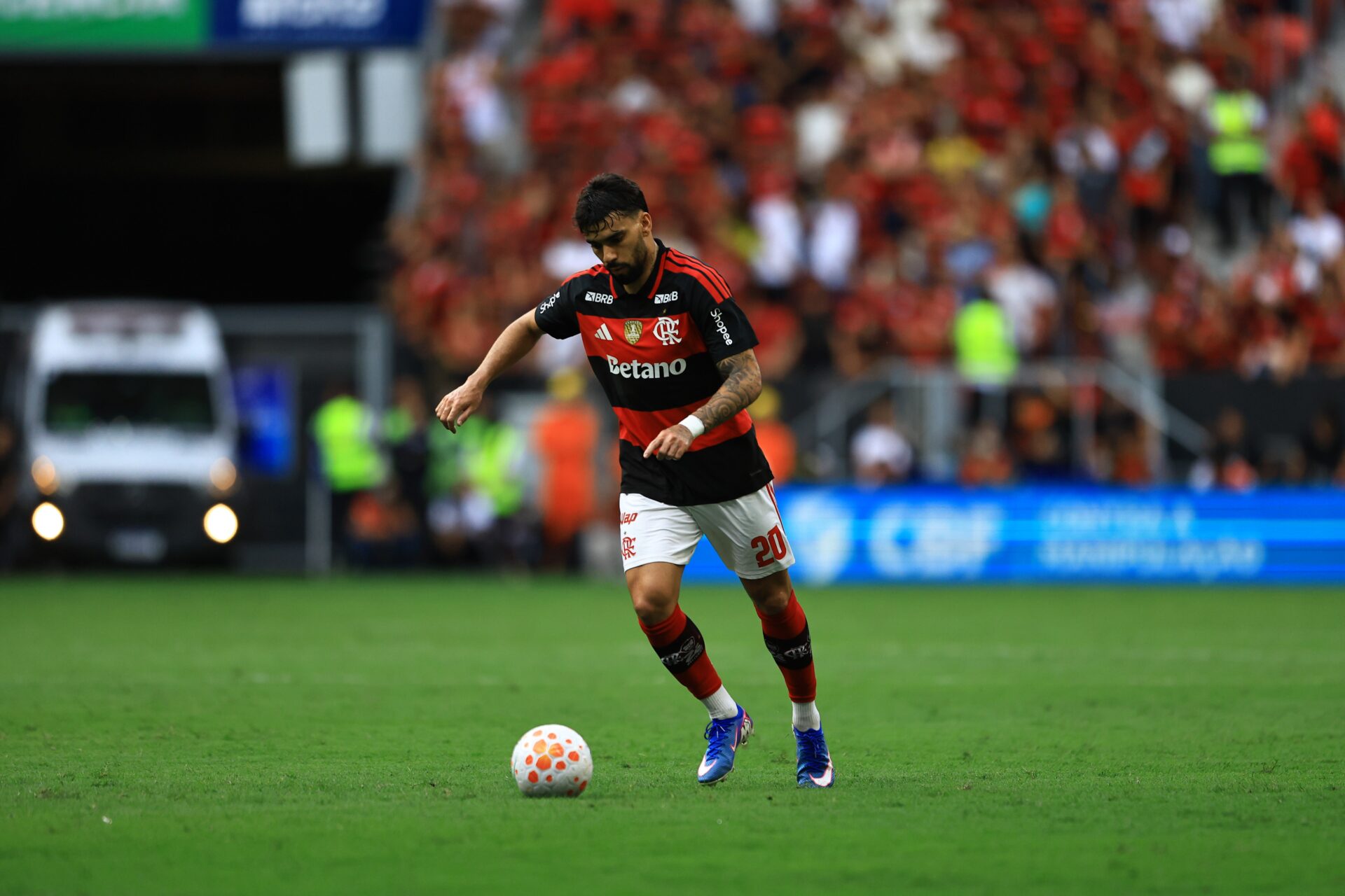 Palmeiras bate Flamengo e fatura segundo título com destaque para Gabriel Paulista – imagem do artigo