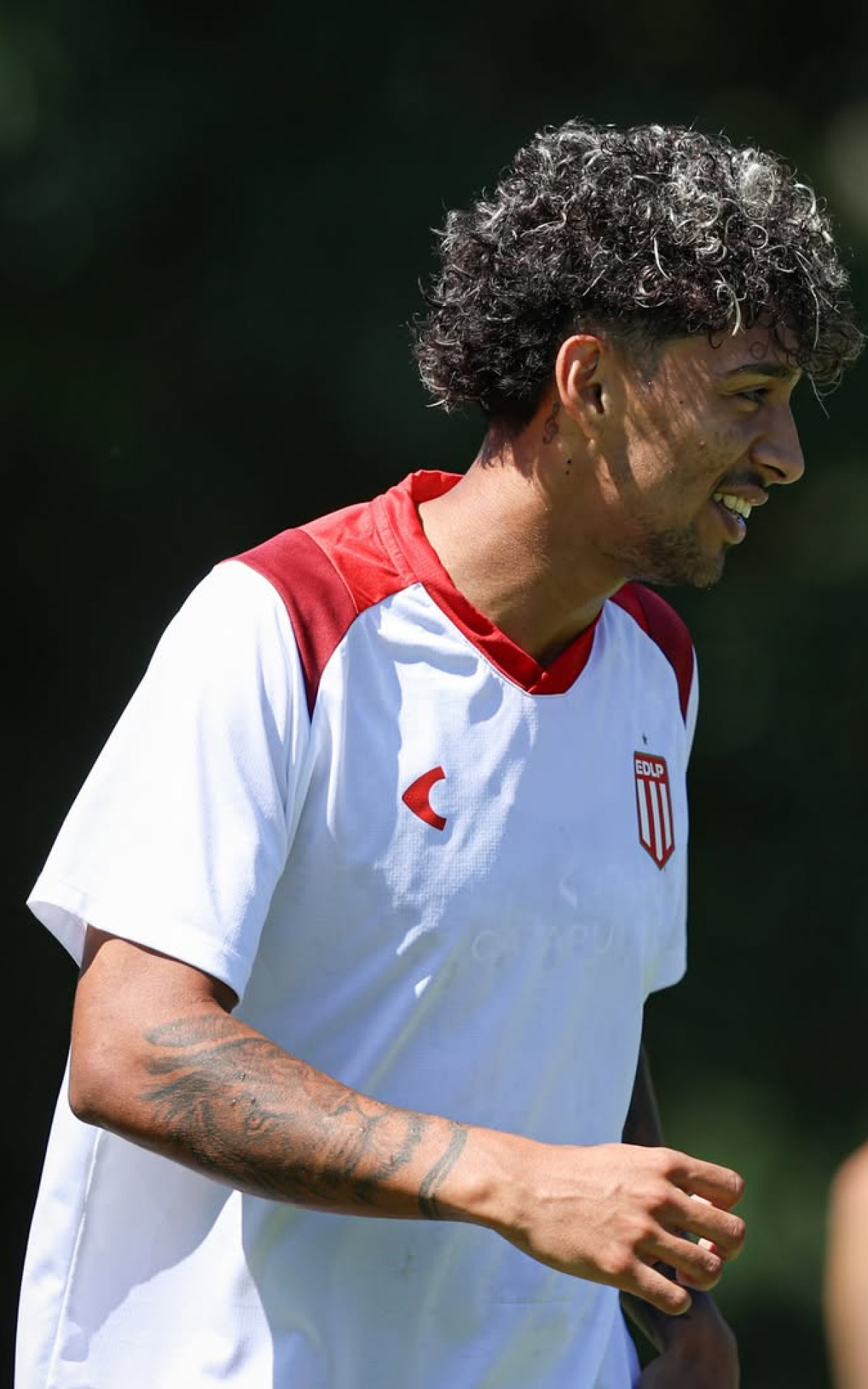 Cristian Medina segue no Estudiantes e complica plano do Botafogo para 2026 – imagem do artigo