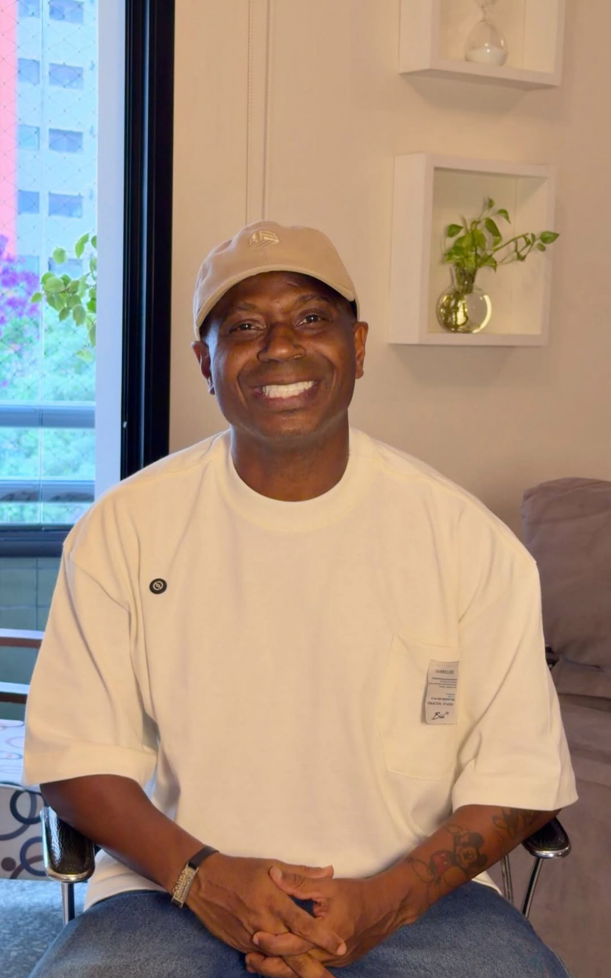 Edilson Capetinha se pronuncia após expulsão do BBB 26 e faz pedido de desculpas