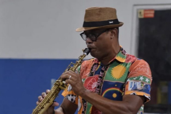 Orquestra Henrique Dias mantém viva a tradição do frevo em Olinda após mais de sete décadas – imagem do artigo