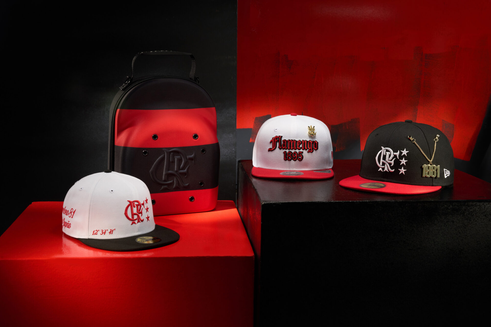 Flamengo e New Era se unem novamente para lançar coleção histórica de bonés