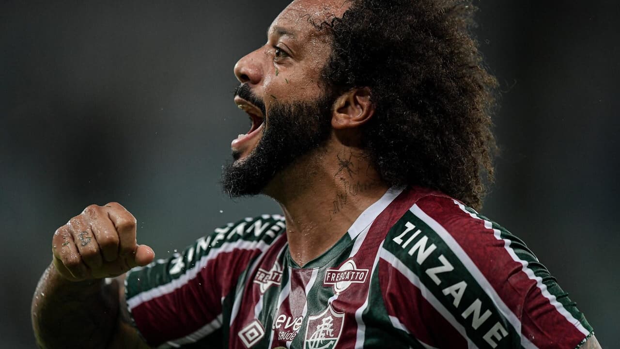 Marcelo emociona torcedores do Fluminense com declaração no museu das lendas – imagem do artigo