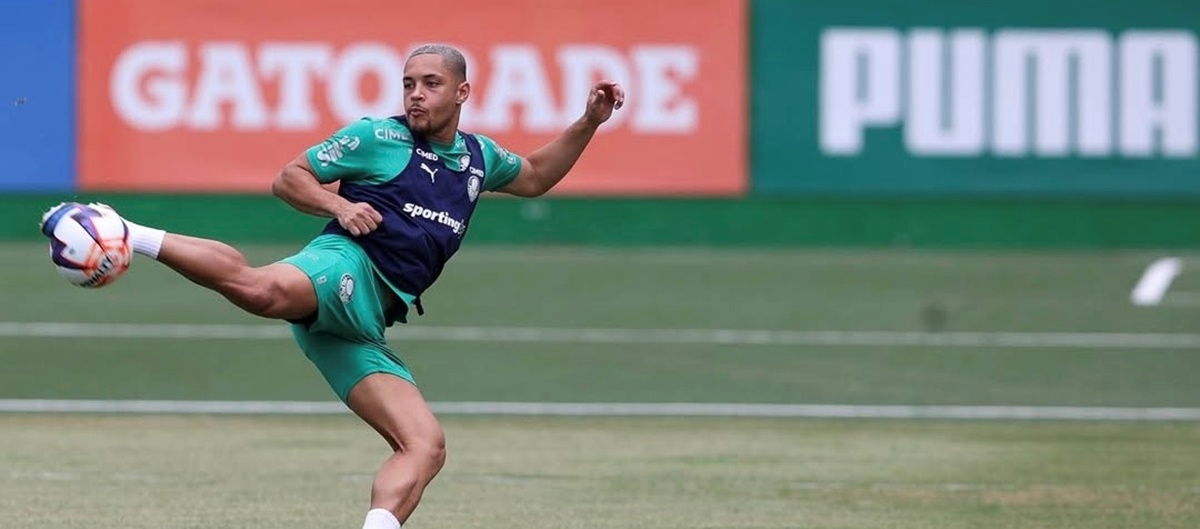 Palmeiras busca retomar liderança do Paulistão contra Botafogo-SP em jogo decisivo