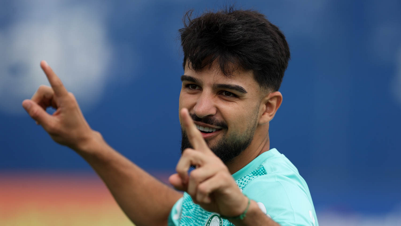 Palmeiras encara Fluminense em duelo decisivo para se manter no topo do Brasileirão – imagem do artigo