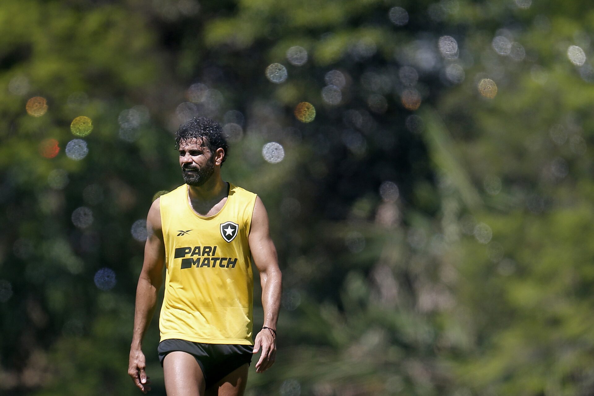 Diego Costa anuncia aposentadoria e deixa legado marcante no futebol mundial – imagem do artigo
