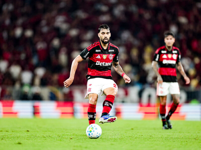 Lucas Paquetá no Flamengo: Por que a estreia do craque ainda não deslanchou?