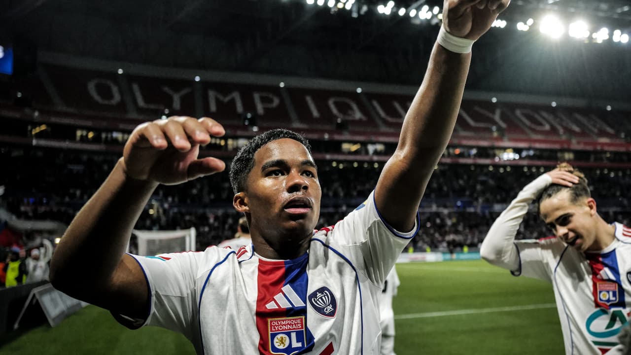 Endrick é expulso, mas Lyon garante vitória sobre Nantes na Ligue 1