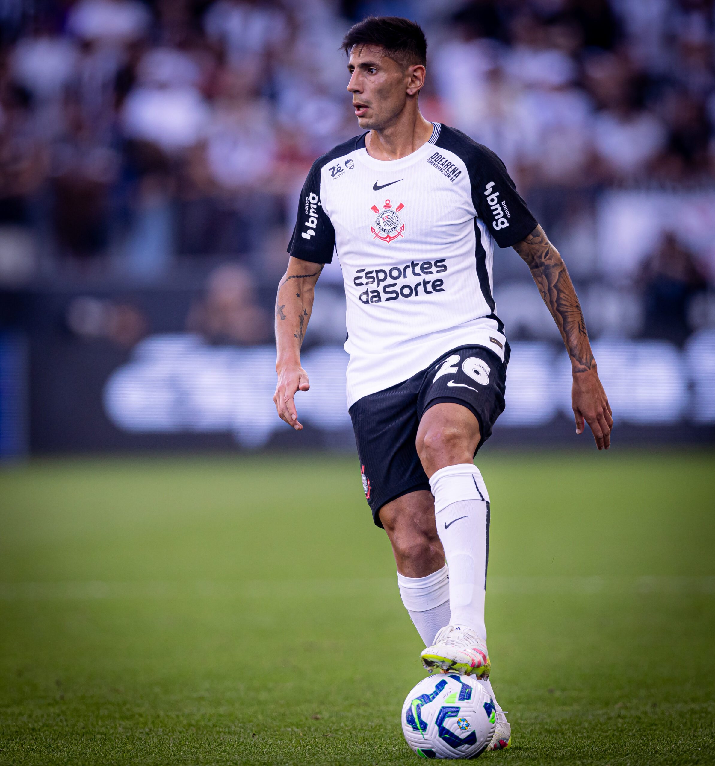 Corinthians acelera renovação com Fabrizio Angileri após lesão de Hugo