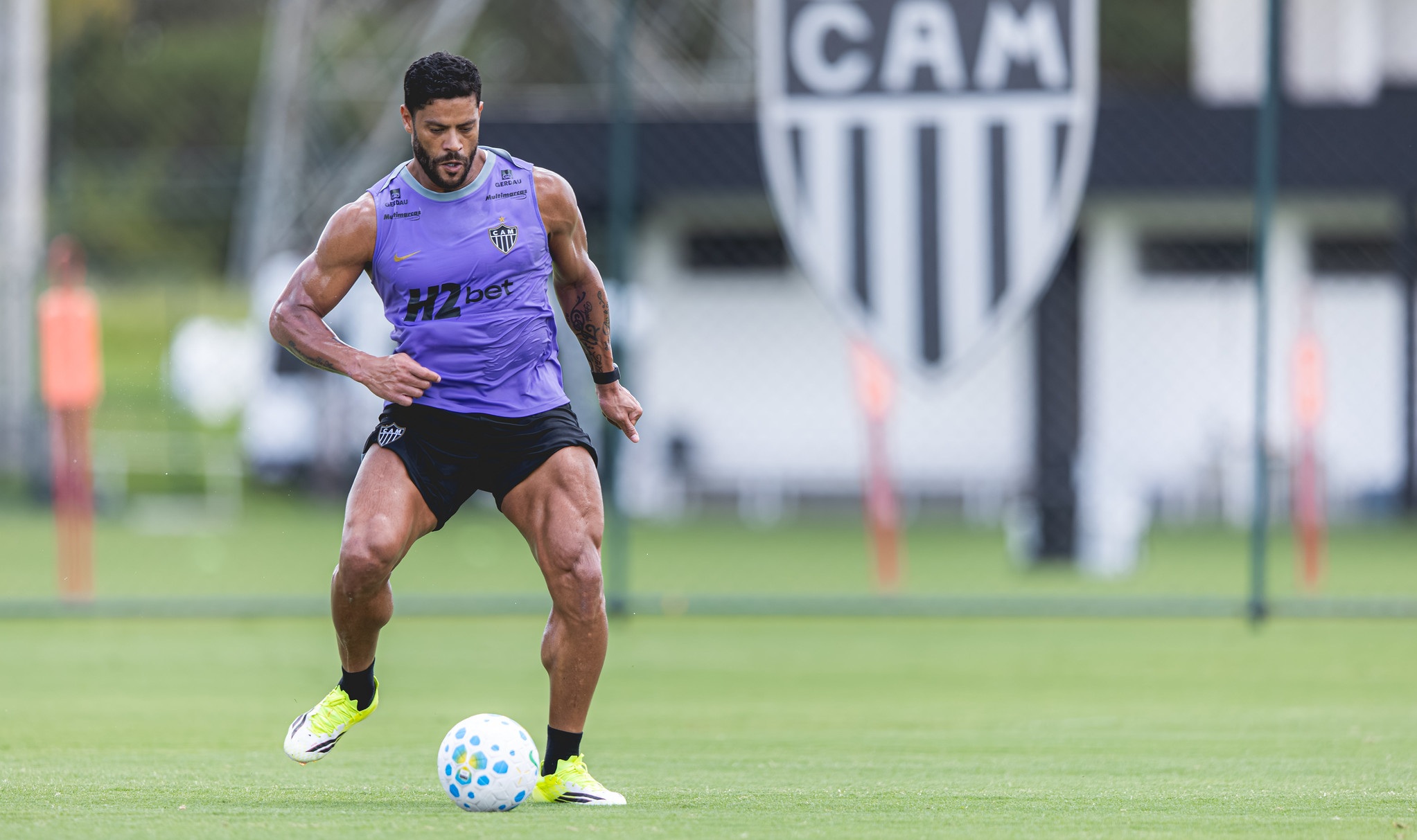 Atlético tenta primeira vitória no Brasileiro contra um Grêmio desfalcado na Arena