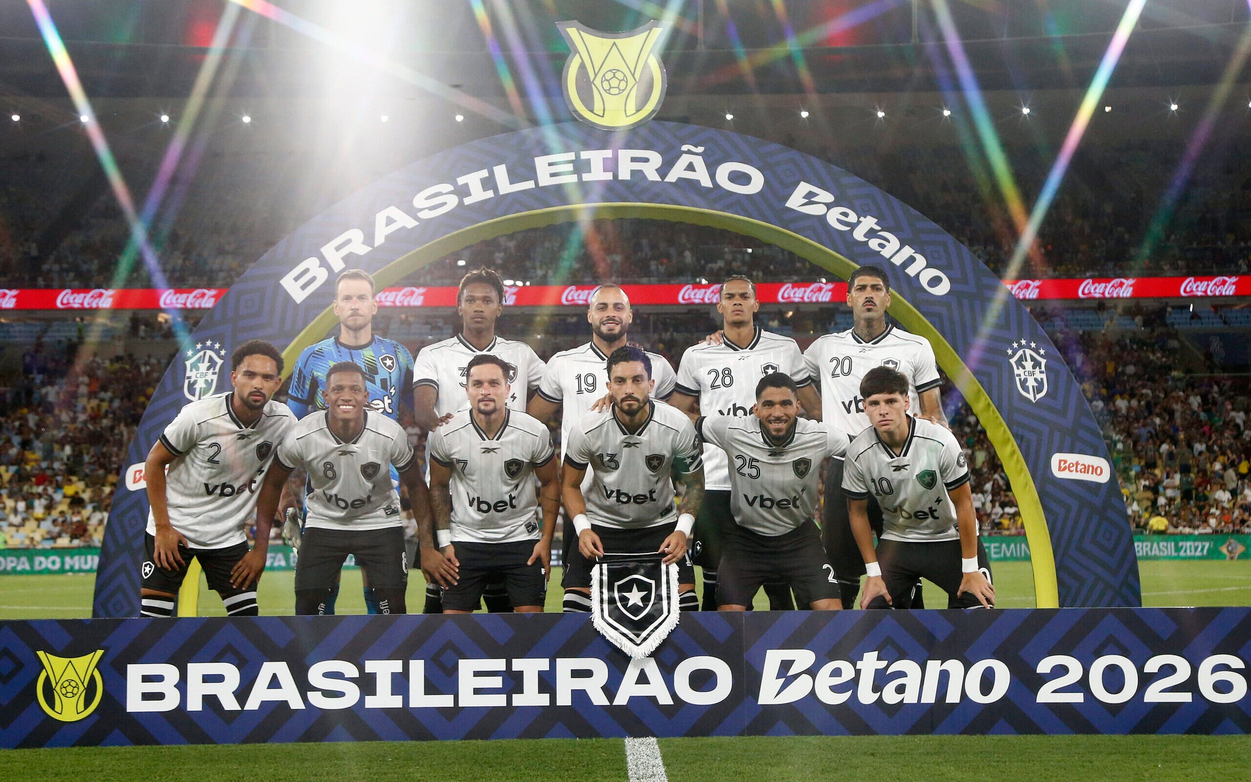 Botafogo busca recuperação contra Flamengo em clássico decisivo pelo Carioca