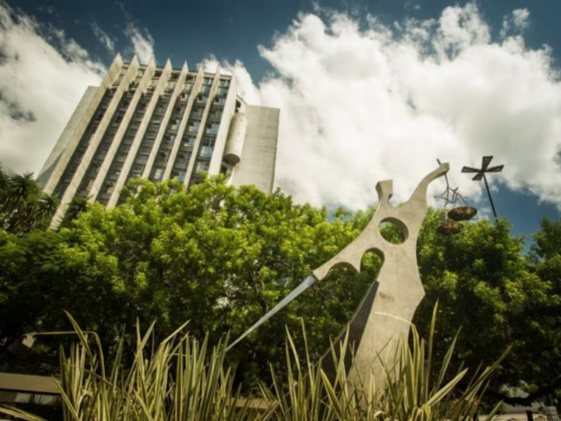 Justiça de SC mantém restrição a médico condenado que pediu liberação para jogar futebol – imagem do artigo