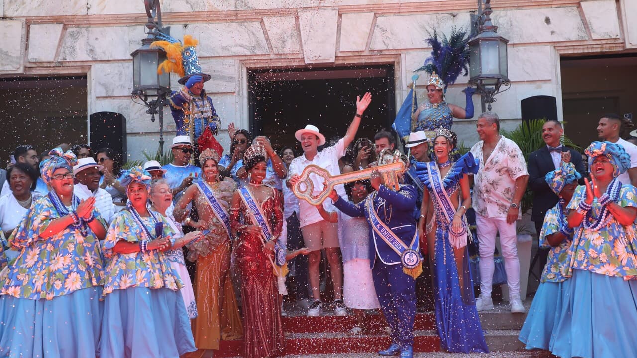 Carnaval e futebol: a festa nas ruas e a emoção nos gramados até a Quarta-feira de Cinzas – imagem do artigo