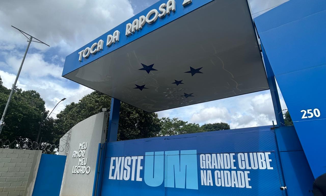 Torcida Organizada do Cruzeiro se Reúne com Jogadores e Comissão Técnica na Véspera da Semifinal – imagem do artigo