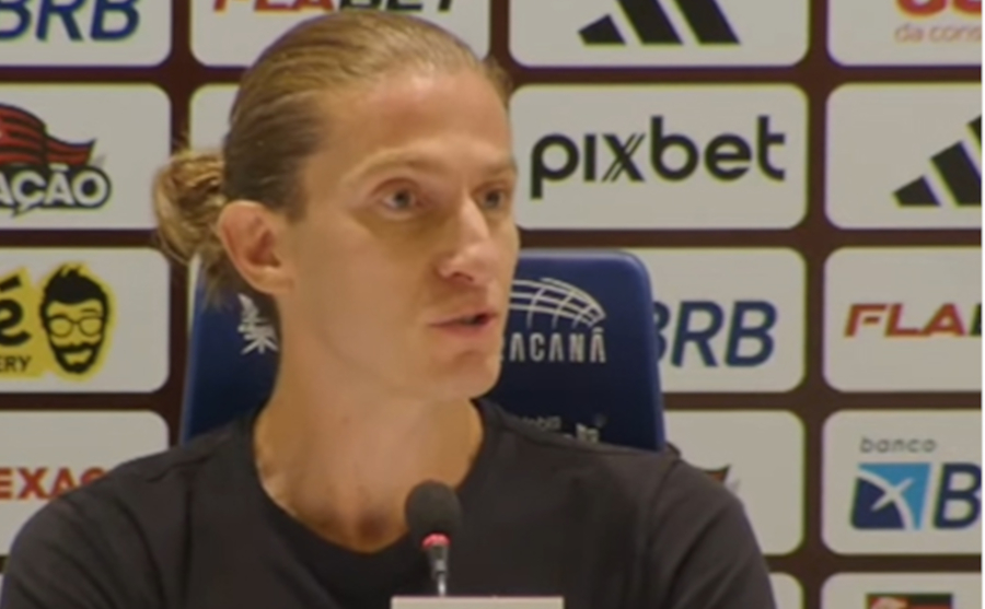 Filipe Luís enfrenta pressão e críticas após temporada difícil no Flamengo em 2026