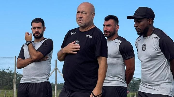 Arílson assume comando do Monsoon para evitar rebaixamento no Gauchão 2026