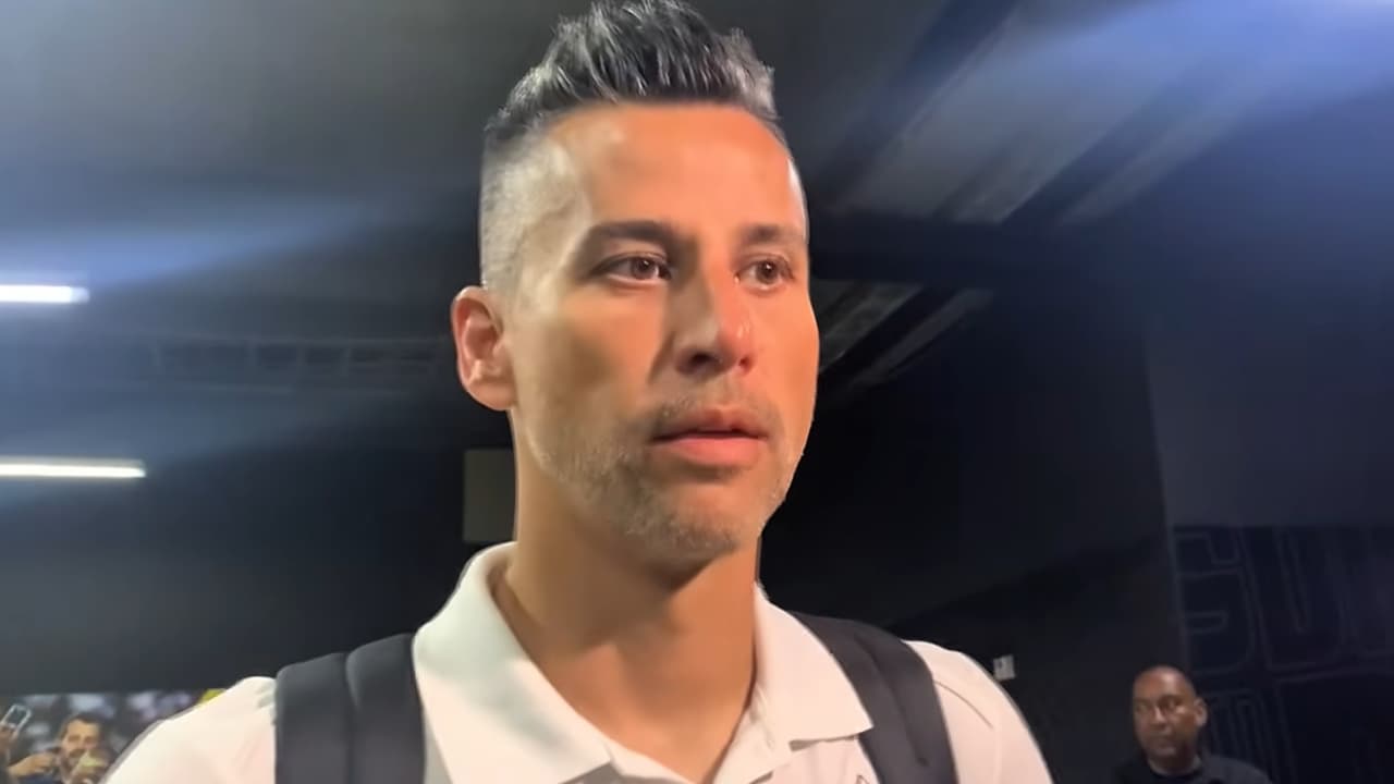 Fábio comenta desafio do gramado sintético e mudanças nas bolas após vitória do Fluminense – imagem do artigo