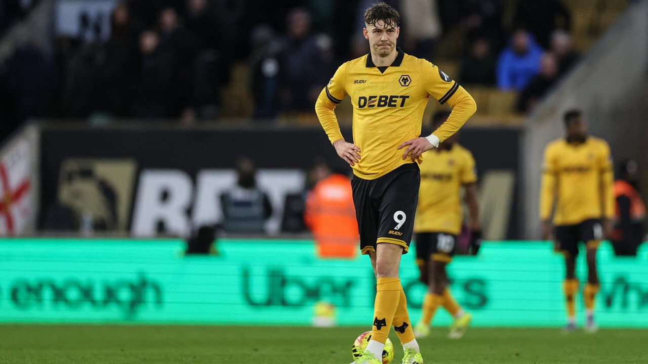 Milan desiste de Mateta após exames e Crystal Palace investe pesado em novo atacante