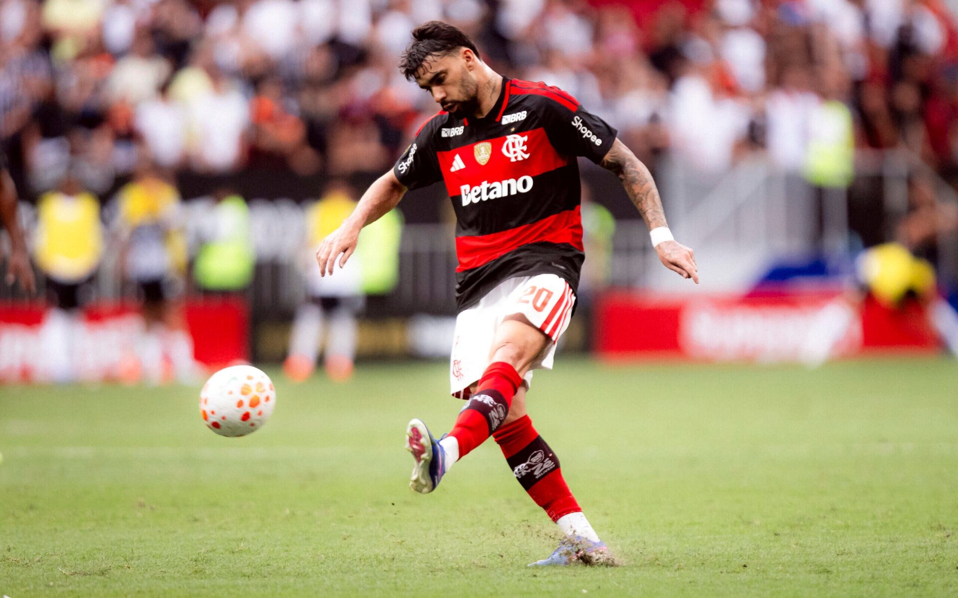 Lucas Paquetá chega ao Flamengo como o novo coringa para 2026 – imagem do artigo