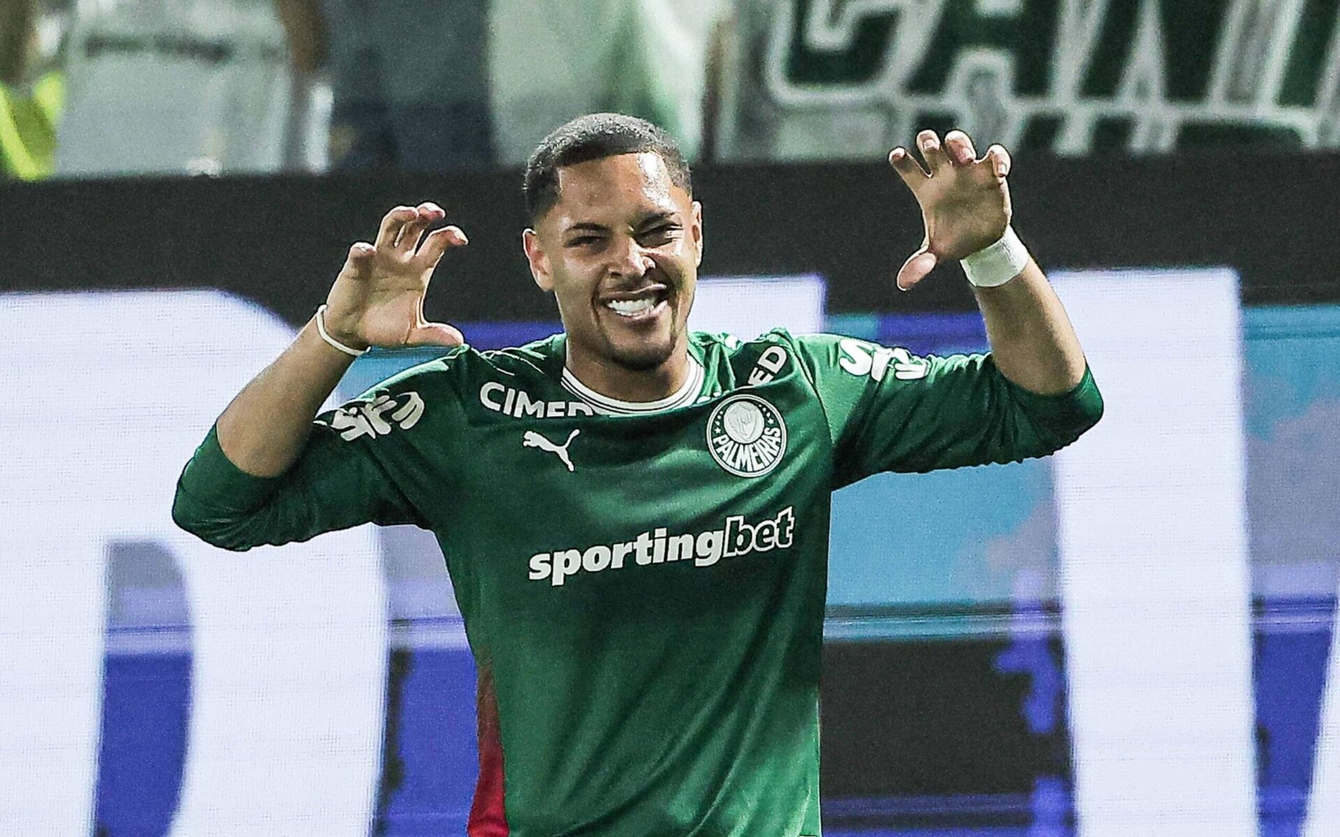 Palmeiras e Fluminense duelam pela liderança do Brasileirão com ataque afiado