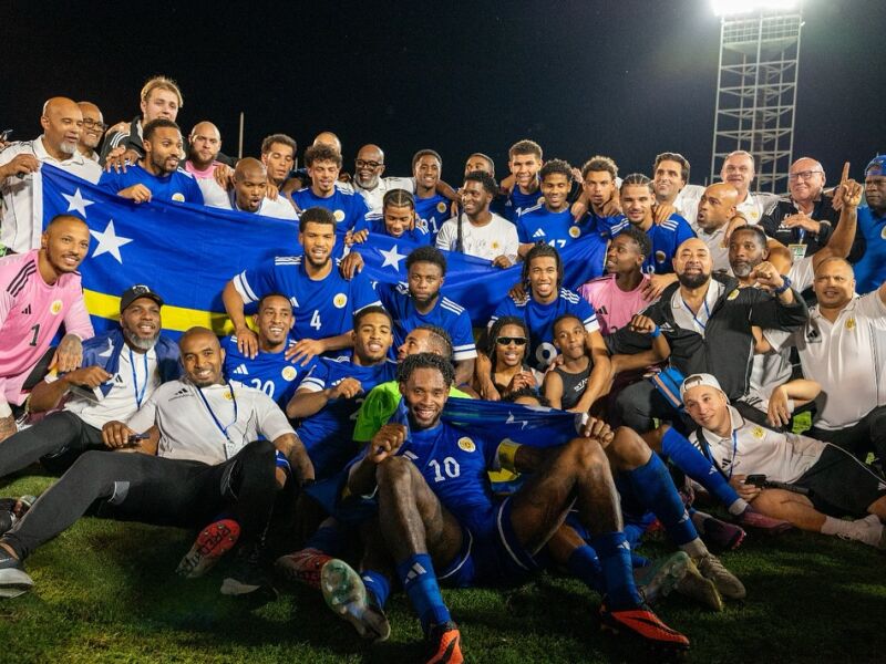 Seleção de Curaçao troca treinador a quatro meses da Copa do Mundo 2026