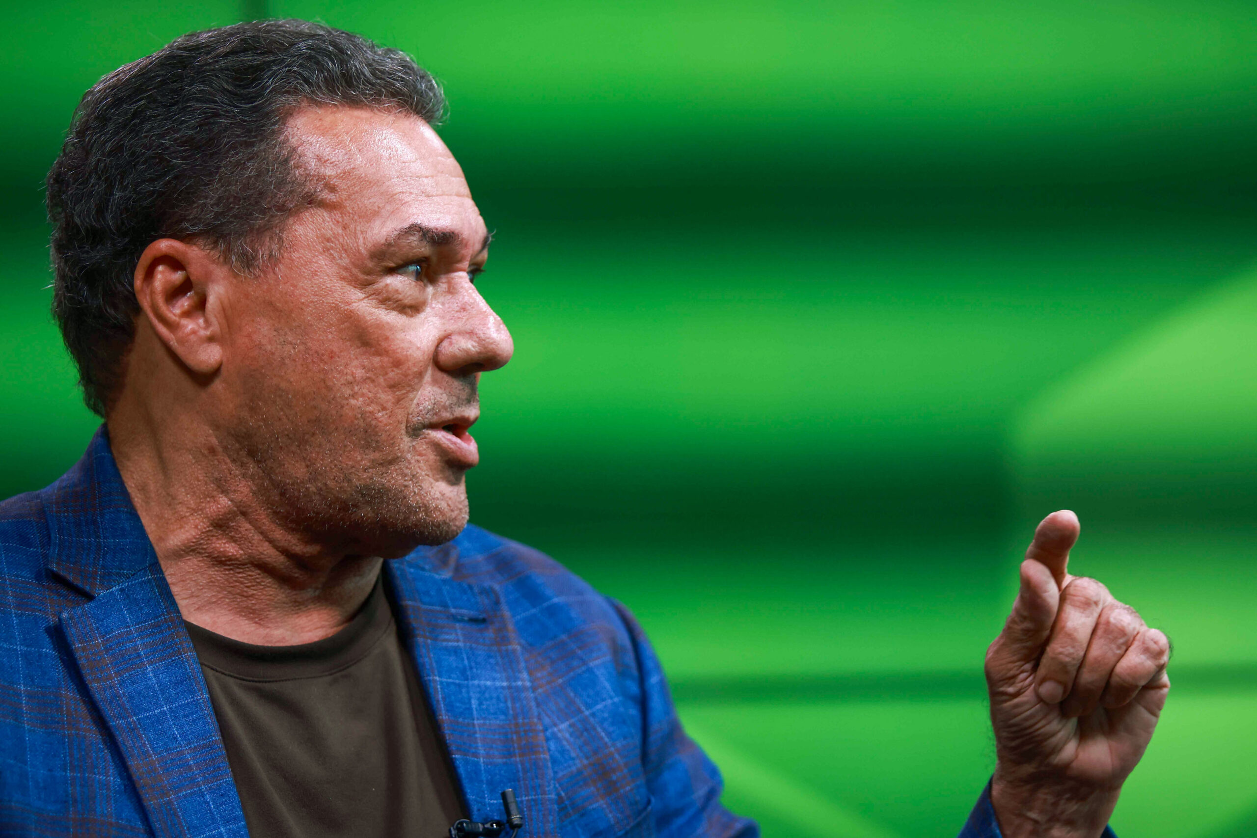 Vanderlei Luxemburgo abre portas para retorno ao futebol mesmo em nova fase política