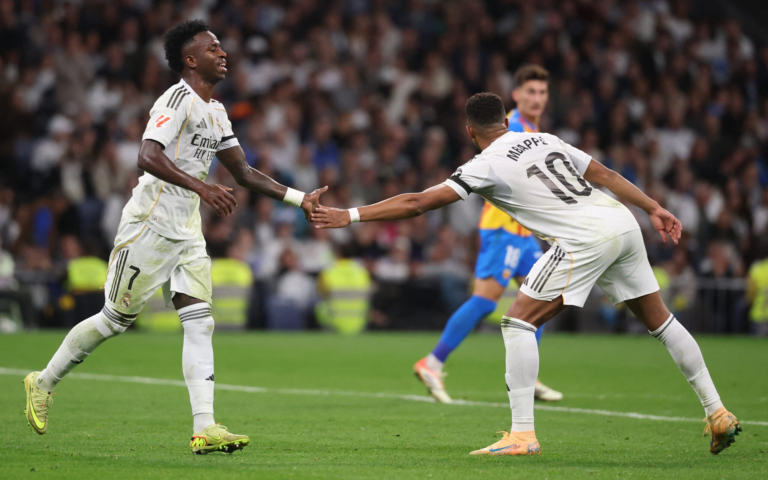 Real Madrid visita Valencia pela La Liga com mistério sobre Vini Jr