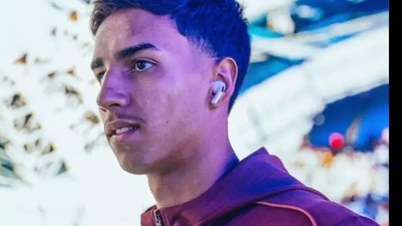 Vitor Reis brilha e lidera Girona em vitória surpreendente sobre o Barcelona