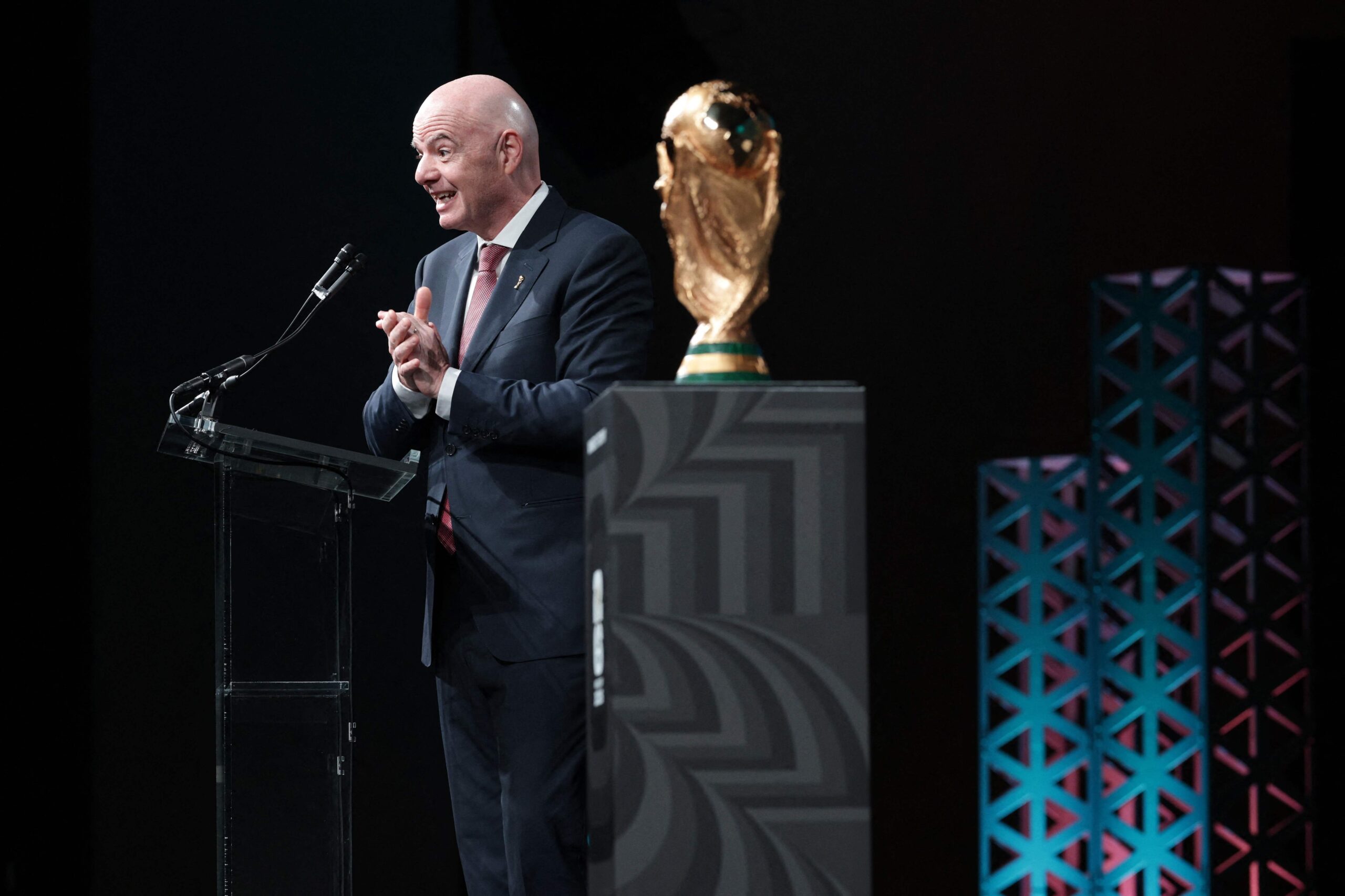 Fifa aplica multa e exige ações contra discriminação da Associação Israelense de Futebol