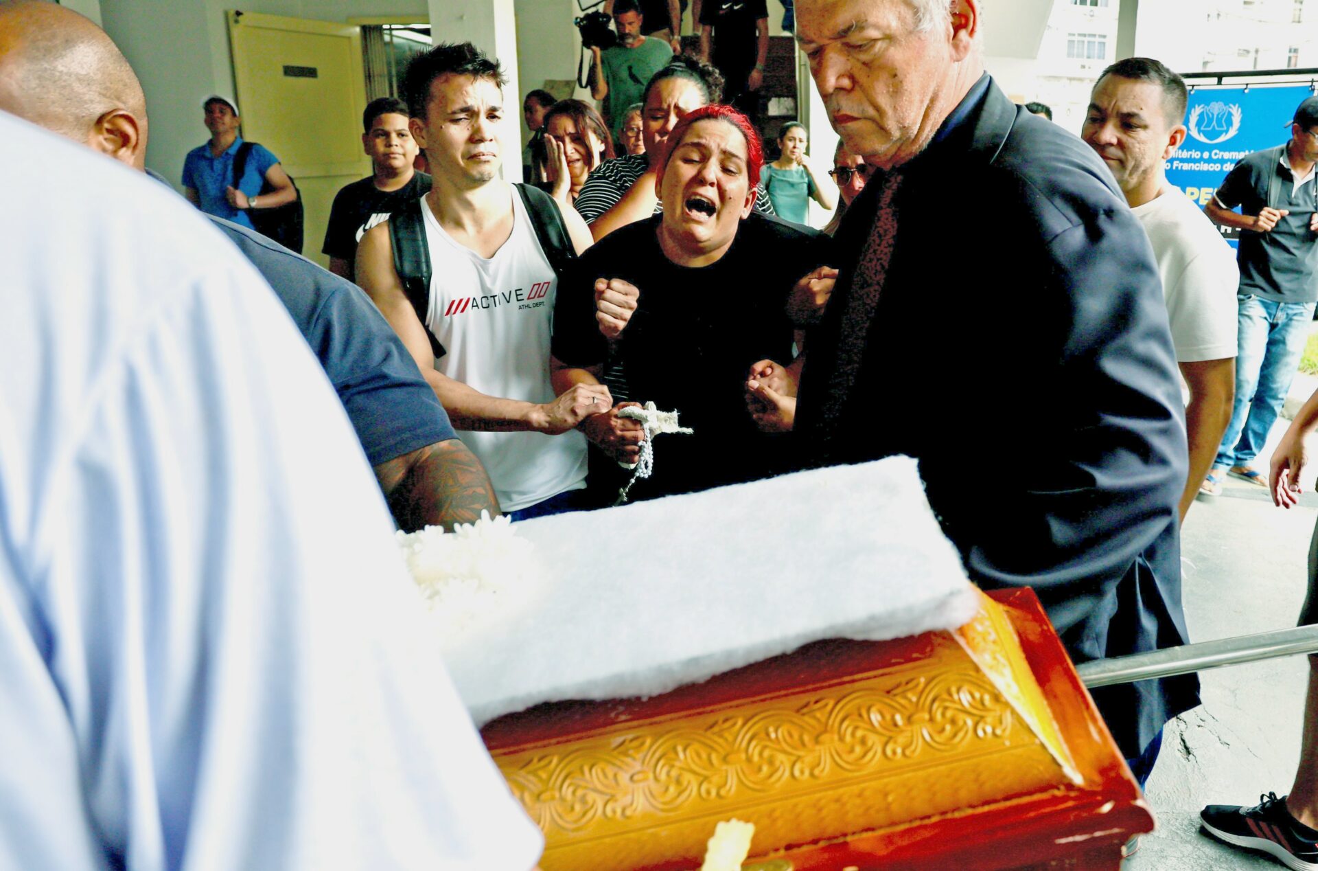 Tragédia no Morro dos Prazeres: a dor da família e a busca por justiça após morte de Leandro – imagem do artigo