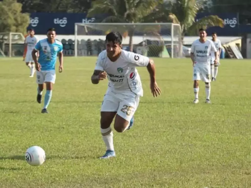 Ex-jogador Daniel Darío Doherr morre em acidente aéreo na Guatemala