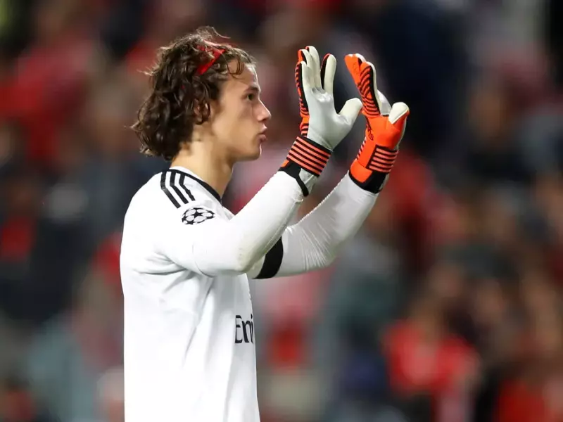 Mile Svilar: O Goleiro em Dilema Entre Sérvia e Bélgica no Futebol Europeu