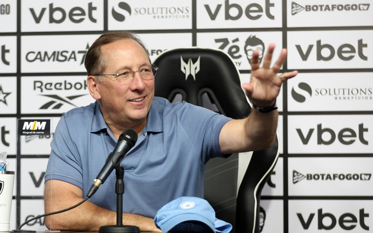 John Textor mantém firme controle da SAF do Botafogo mesmo em meio a crise