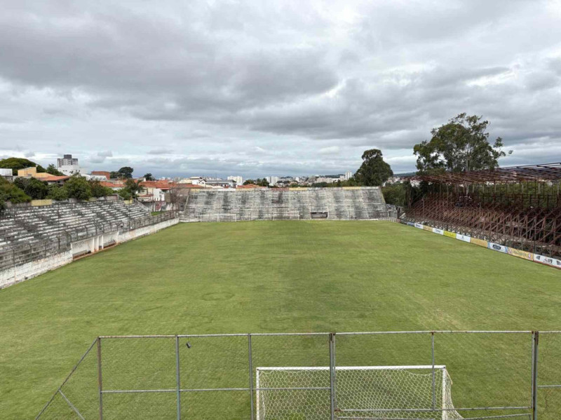 Estádio Rui Costa Rodrigues: A joia do futebol ferroviário que resiste ao tempo em Sorocaba